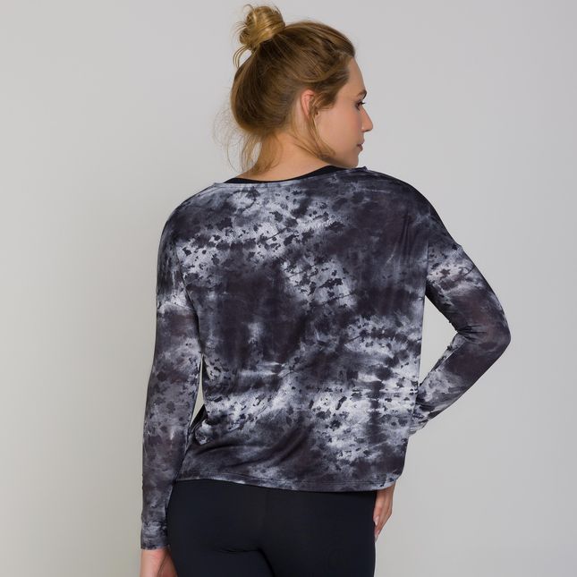 Blusa Ampla Manga Longa Silk Cava Deslocada FT0715BL
