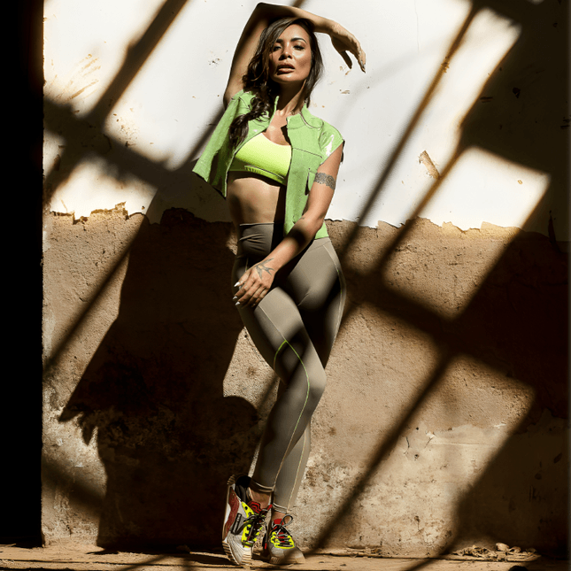 Calça Legging Detalhe Neon e Bolsos FT1053CA