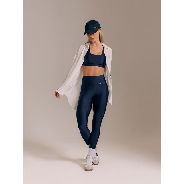 Camisa Manga Longa Acetinada Off White + Calça Legging Recorte Azul Marinho