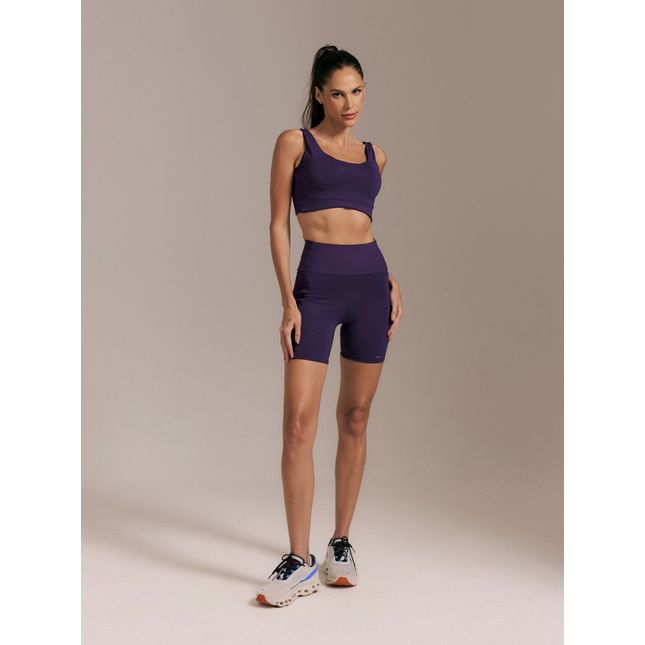 Top Fitness Alongado + Bermuda Bolsos Recortes Evolução Ameixa