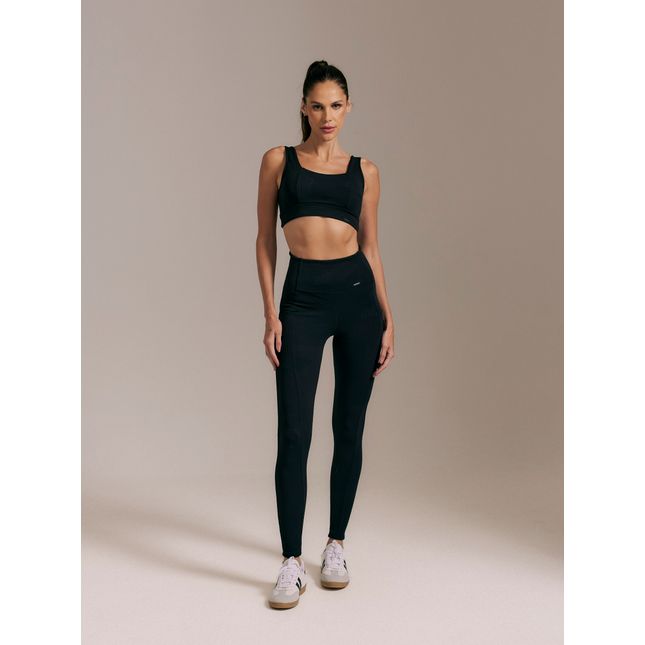 Top Fitness Quadrado Textura + Calça Legging Bolsos Textura Trama Preto